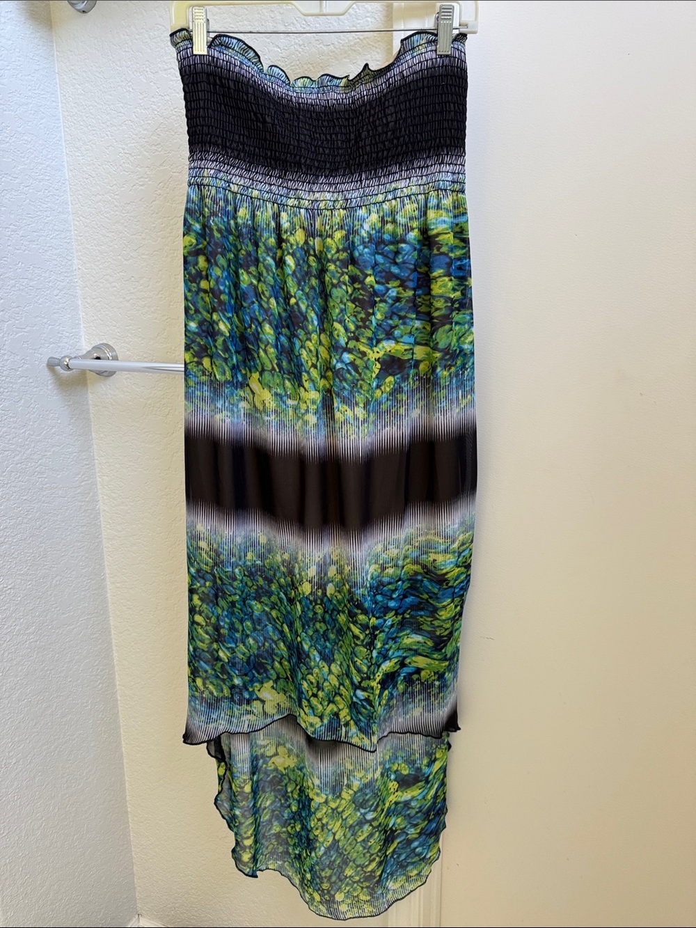 Romeo & Juliet Couture Blue-Green Stretch High-Low Maxi Skirt